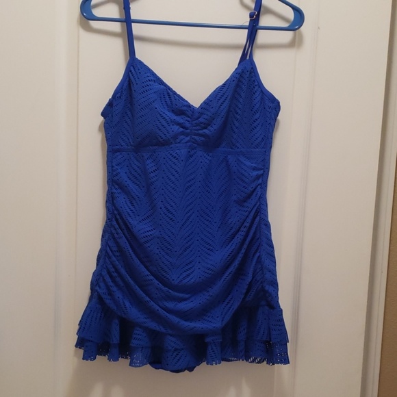 Bathing suit - Picture 1 of 4